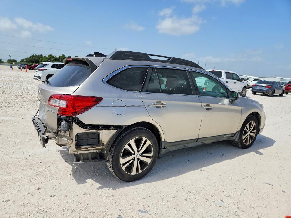 Продаж на аукціоні авто 2018 Subaru Outback, vin: 4S4BSANC8J3287742, номер лоту: 58744186