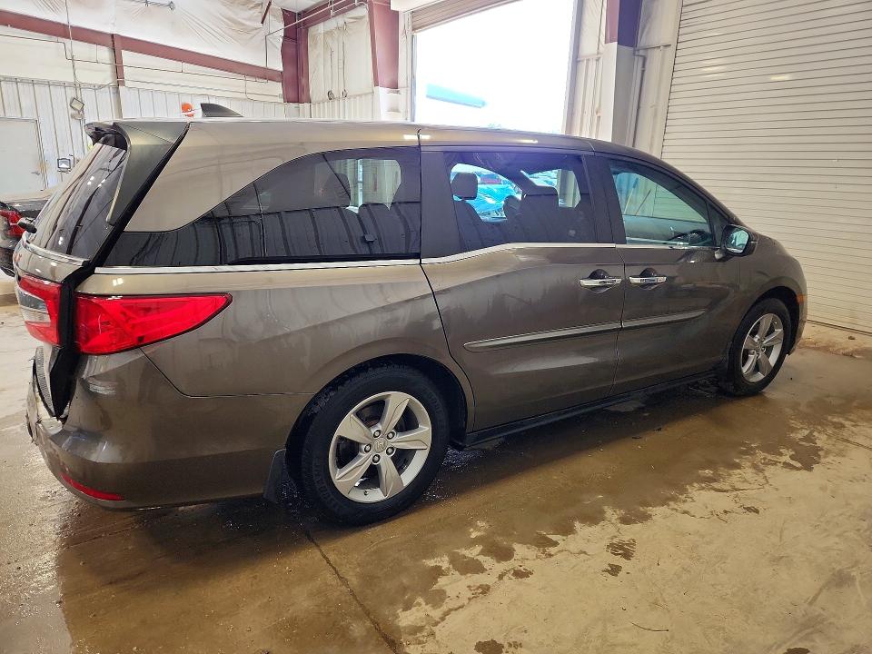 55390976 :رقم المزاد ، 5FNRL6H78KB138506 vin ، 2019 Honda Odyssey مزاد بيع
