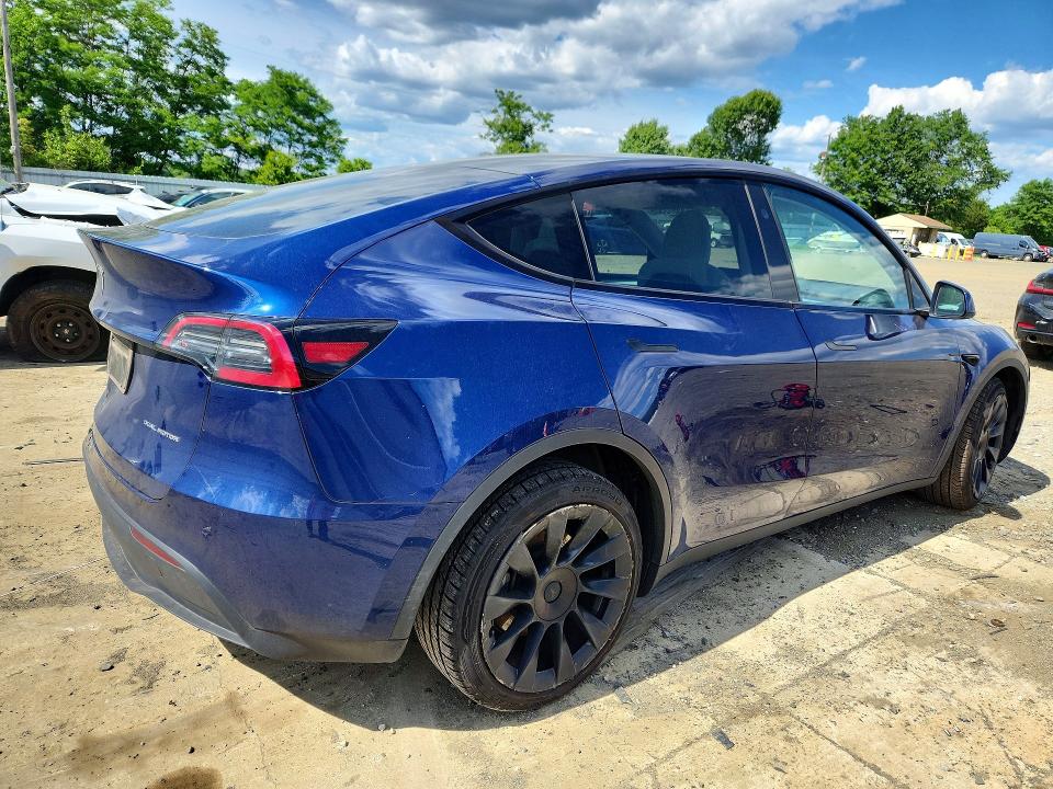 Продажа на аукционе авто 2023 Tesla Model Y, vin: 7SAYGDEE4PA171002, номер лота: 55572506