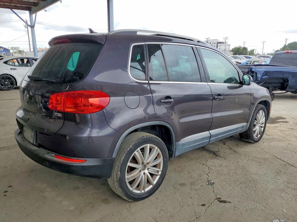 Aukcja sprzedaży 2016 Volkswagen Tiguan, vin: WVGAV7AX3GW588344, numer aukcji: 58842366