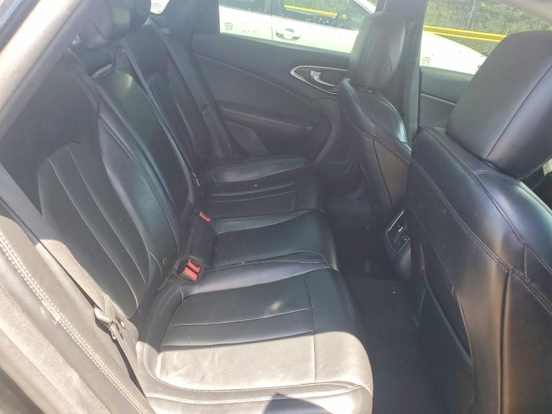 55957626 :رقم المزاد ، 1C3CCCCG2FN703775 vin ، 2015 Chrysler 200 مزاد بيع