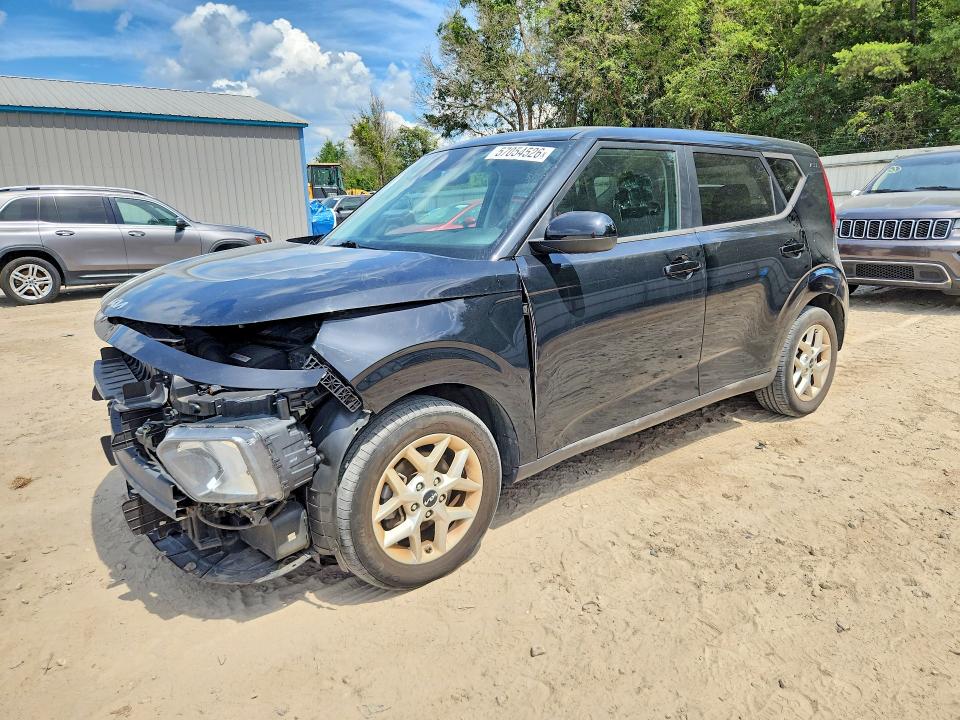57054526 :رقم المزاد ، KNDJ23AU0N7184419 vin ، 2022 Kia Soul مزاد بيع