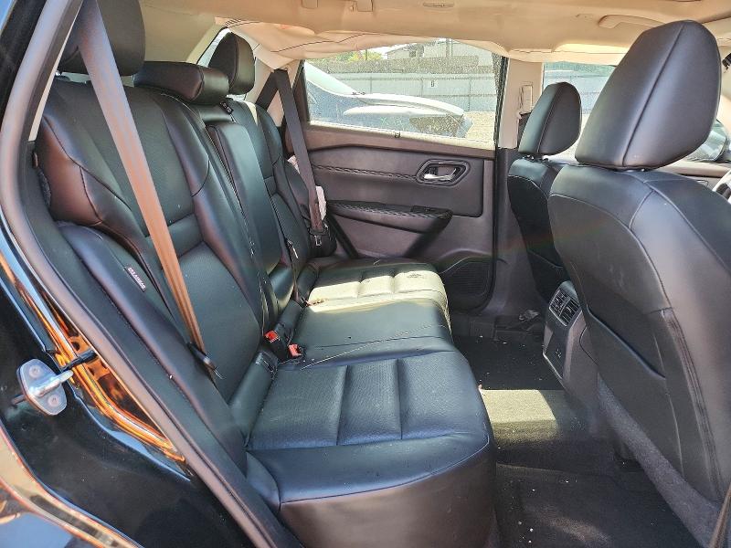 56031156 :رقم المزاد ، 5N1BT3BB4NC734061 vin ، 2022 Nissan Rogue مزاد بيع