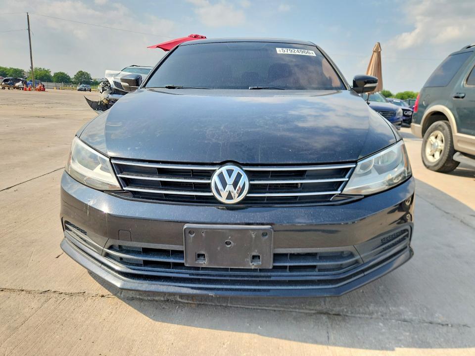 57924966 :رقم المزاد ، 3VWD17AJ6FM269380 vin ، 2015 Volkswagen Jetta مزاد بيع