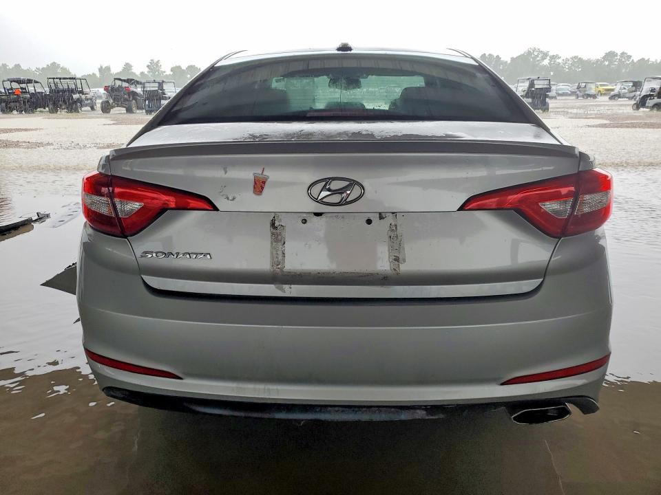 57167306 :رقم المزاد ، 5NPE24AF4FH167760 vin ، 2015 Hyundai Sonata مزاد بيع