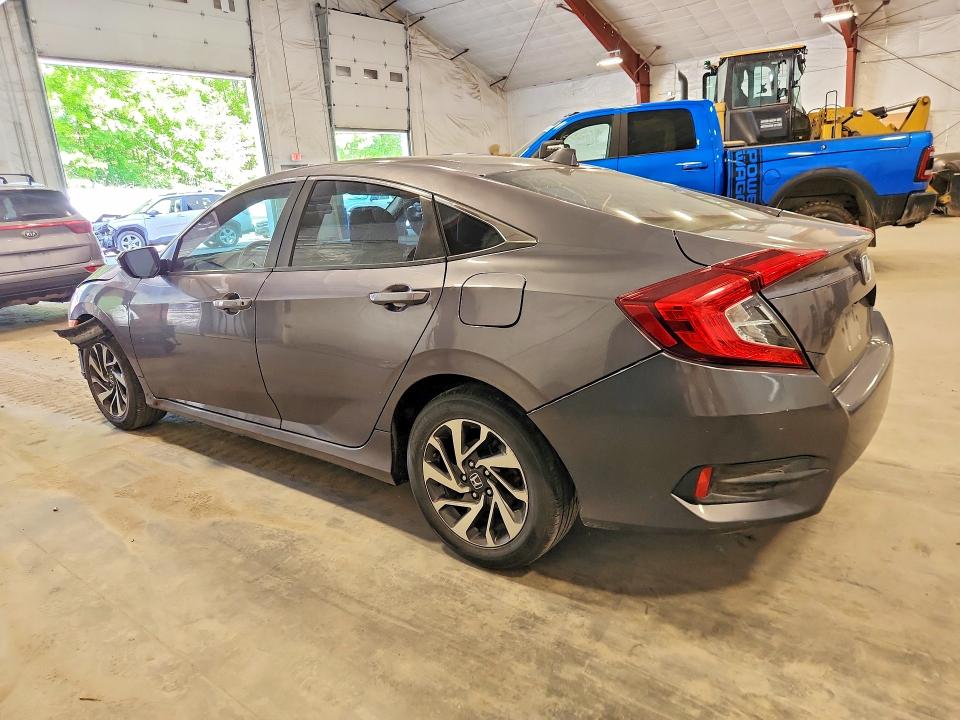 56041116 :رقم المزاد ، 19XFC2F73GE027759 vin ، 2016 Honda Civic مزاد بيع