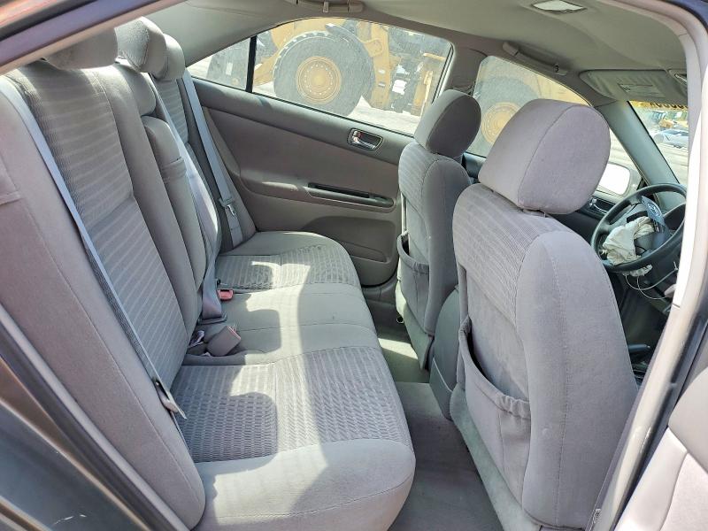 2005 Toyota Camry მანქანა იყიდება აუქციონზე, vin: 4T1BF32K25U611733, აუქციონის ნომერი: 55906066