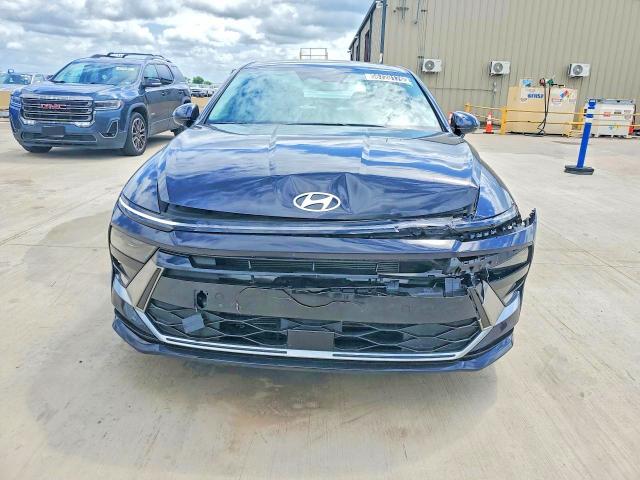 2025 Hyundai Sonata მანქანა იყიდება აუქციონზე, vin: KMHL64JA1SA452655, აუქციონის ნომერი: 56720176