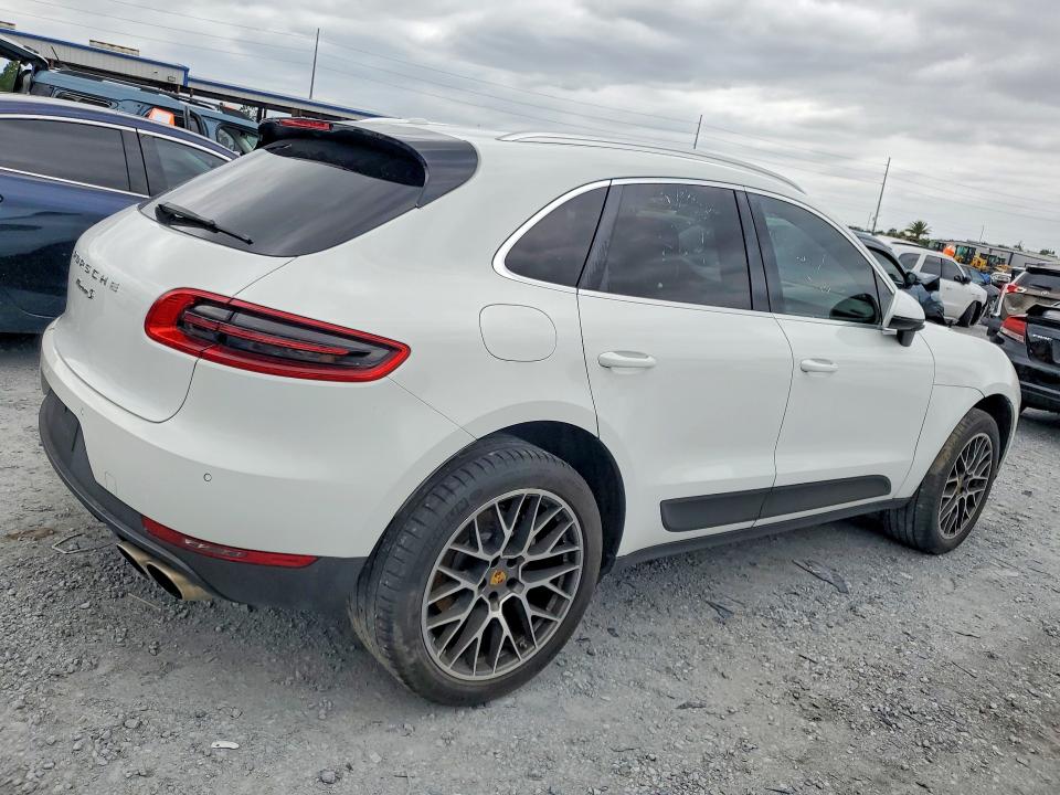 2015 Porsche Macan მანქანა იყიდება აუქციონზე, vin: WP1AB2A52FLB62724, აუქციონის ნომერი: 55917876