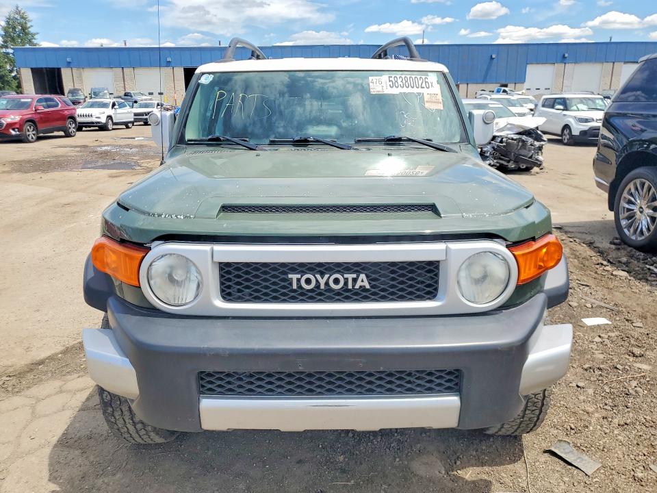 58380026 :رقم المزاد ، JTEBU4BF1AK084644 vin ، 2010 Toyota Fj Cruiser مزاد بيع