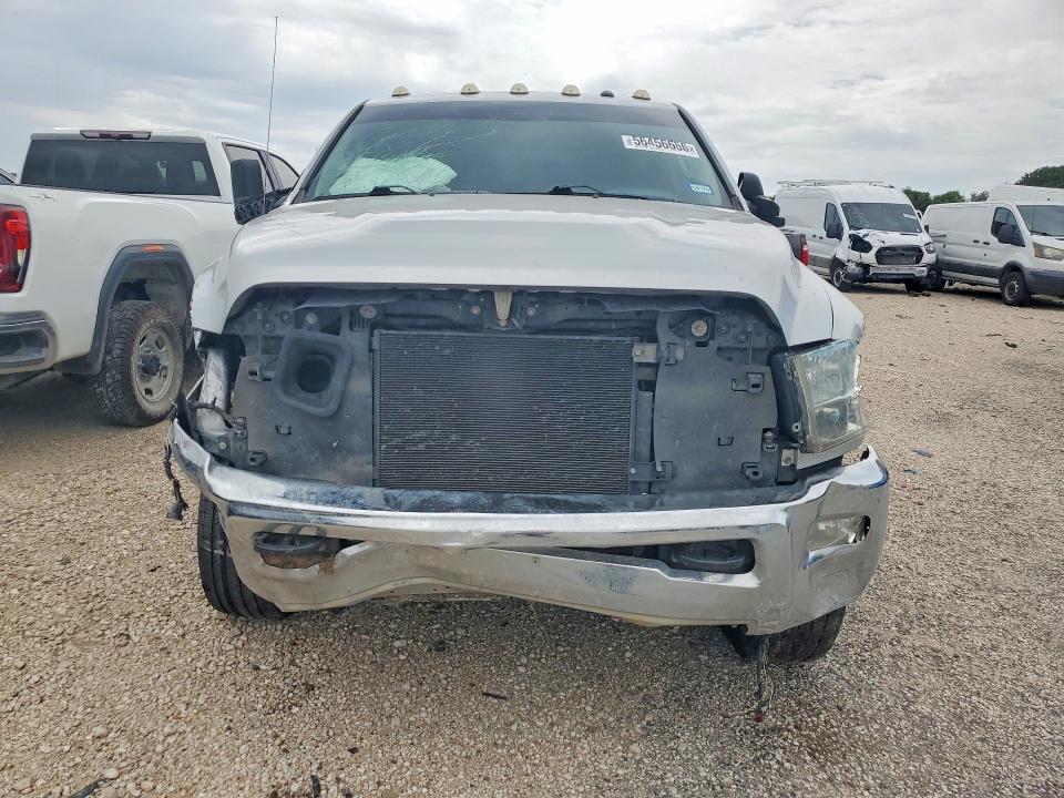 56456666 :رقم المزاد ، 3C63R3GL8JG139012 vin ، 2018 Ram 3500 مزاد بيع