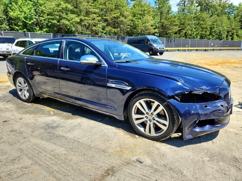 58771656 :رقم المزاد ، SAJWJ2GD9E8V65689 vin ، 2014 Jaguar Xjl مزاد بيع