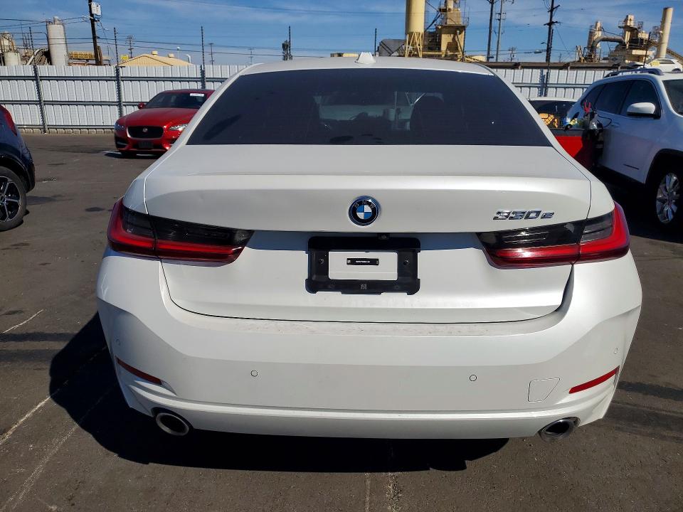 57160226 :رقم المزاد ، 3MW39FF04R8E41465 vin ، 2024 Bmw 330e مزاد بيع