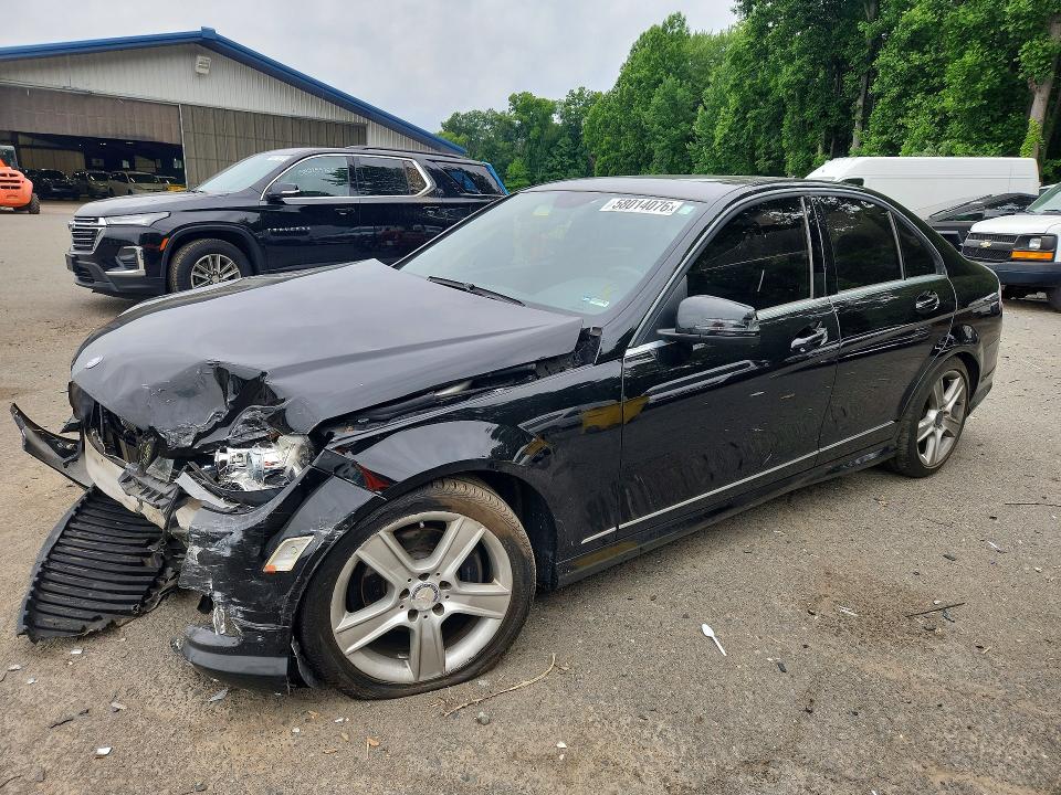 58014076 :رقم المزاد ، WDDGF8BB7BR182360 vin ، 2011 Mercedes-benz C مزاد بيع