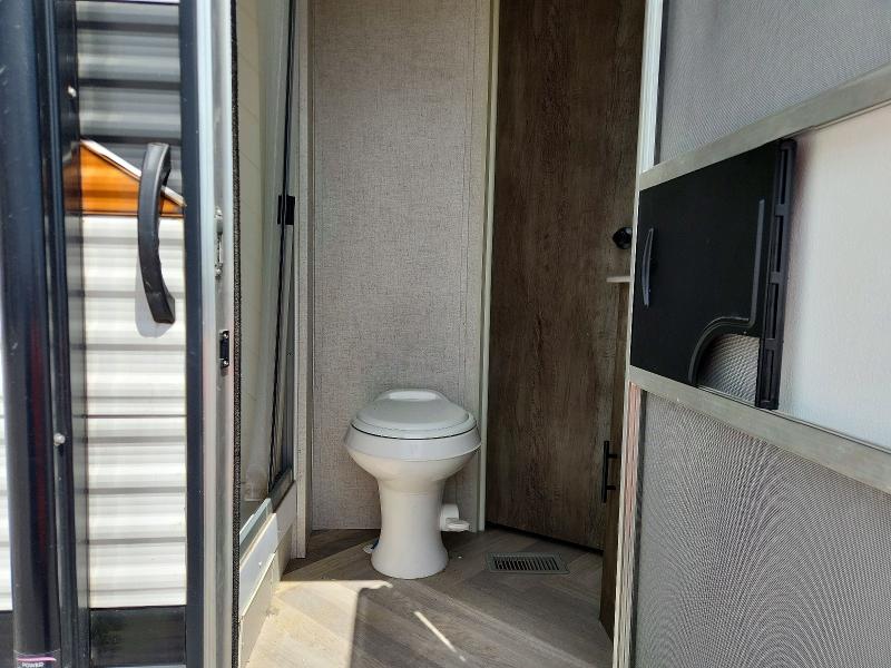 Продажа на аукционе авто 2021 Wildwood Trailer, vin: 4X4TWDB25MA273107, номер лота: 57326936