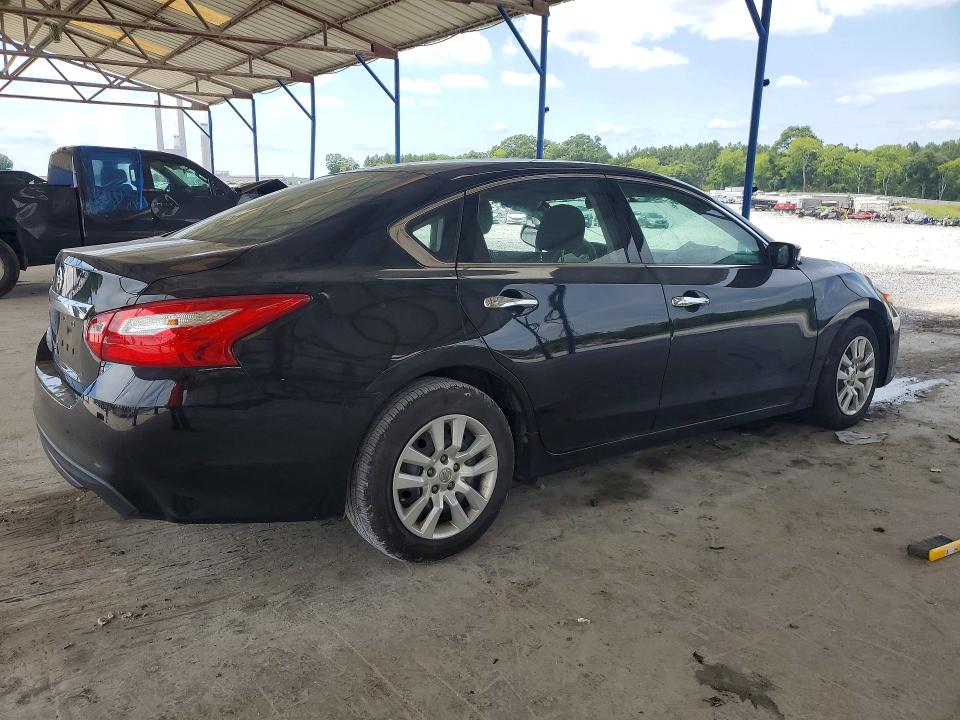 2017 Nissan Altima მანქანა იყიდება აუქციონზე, vin: 1N4AL3AP6HC485916, აუქციონის ნომერი: 58742086