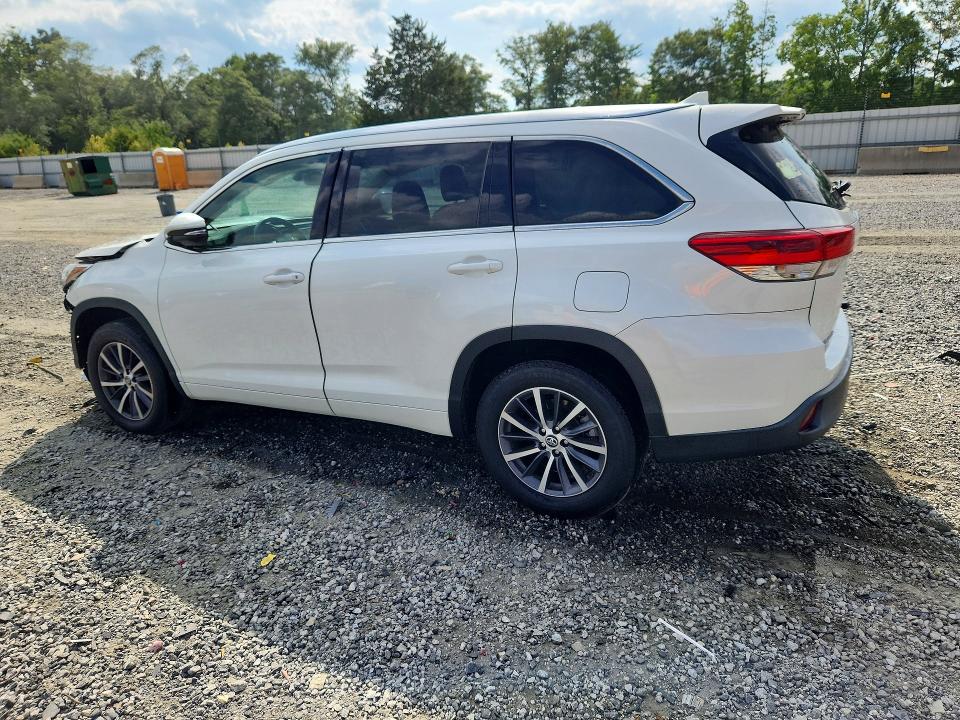 58910166 :رقم المزاد ، 5TDKZRFH5JS538174 vin ، 2018 Toyota Highlander مزاد بيع