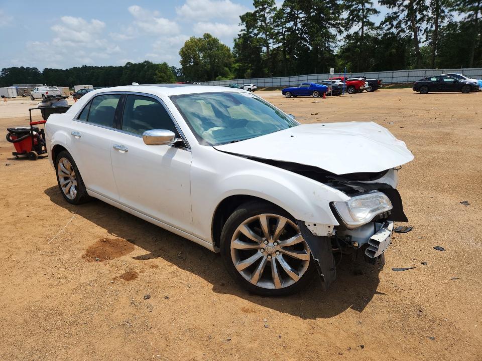 2017 Chrysler 300c მანქანა იყიდება აუქციონზე, vin: 2C3CCAEG1HH645820, აუქციონის ნომერი: 58411726