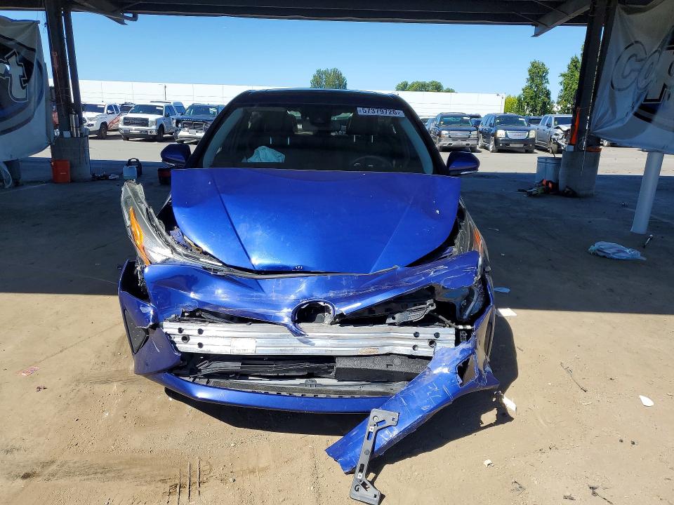 Продажа на аукционе авто 2018 Toyota Prius, vin: JTDKARFU4J3547647, номер лота: 57379726
