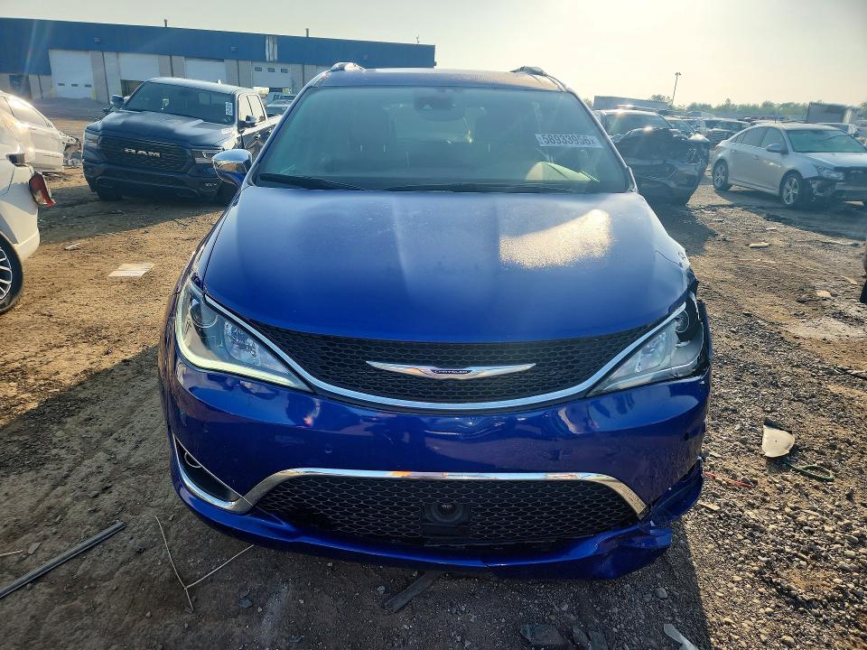 58933956 :رقم المزاد ، 2C4RC1GG3LR104869 vin ، 2020 Chrysler Pacifica مزاد بيع
