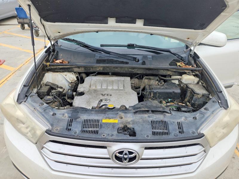 58909506 :رقم المزاد ، 5TDZK3EH9BS029188 vin ، 2011 Toyota Highlander مزاد بيع