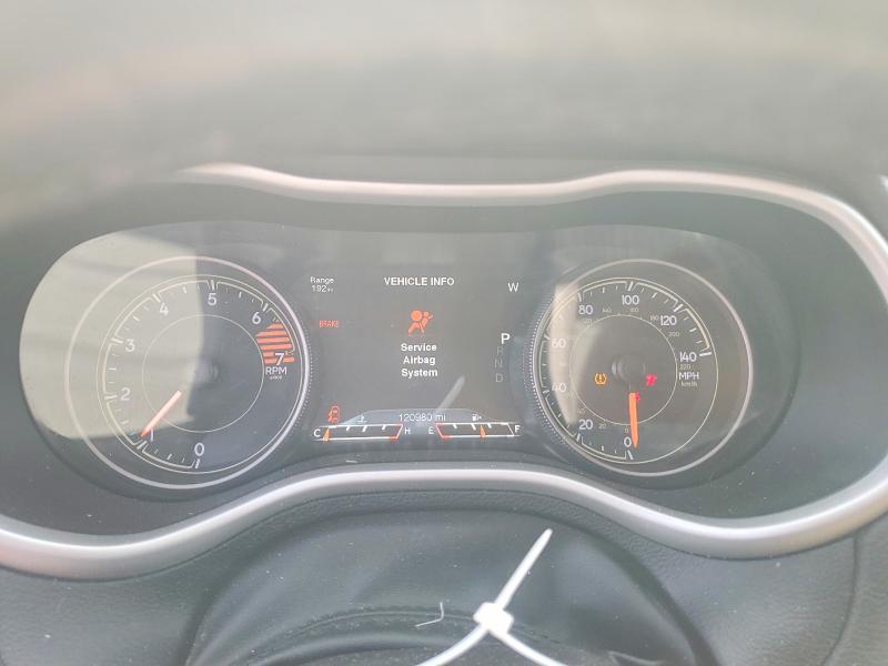 56474056 :رقم المزاد ، 1C4PJLDB0HW559386 vin ، 2017 Jeep Cherokee مزاد بيع