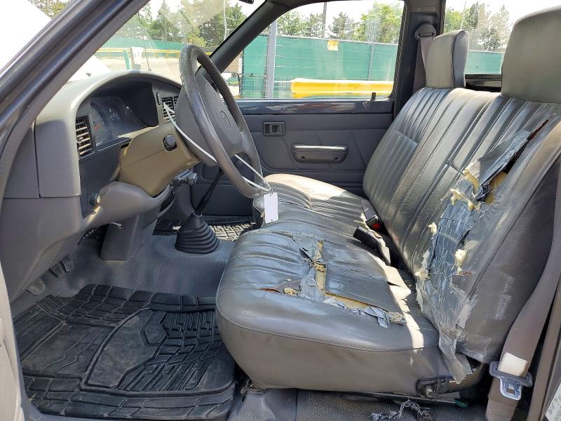 56807606 :رقم المزاد ، 4TARN81A6NZ014711 vin ، 1992 Toyota Pickup مزاد بيع