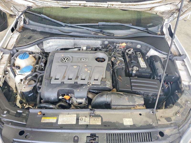 57579936 :رقم المزاد ، 1VWCN7A37DC038133 vin ، 2013 Volkswagen Passat مزاد بيع