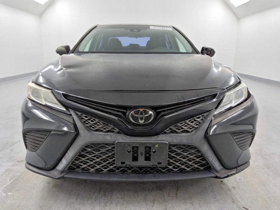 Продаж на аукціоні авто 2018 Toyota Camry, vin: 4T1B11HKXJU107127, номер лоту: 55628106