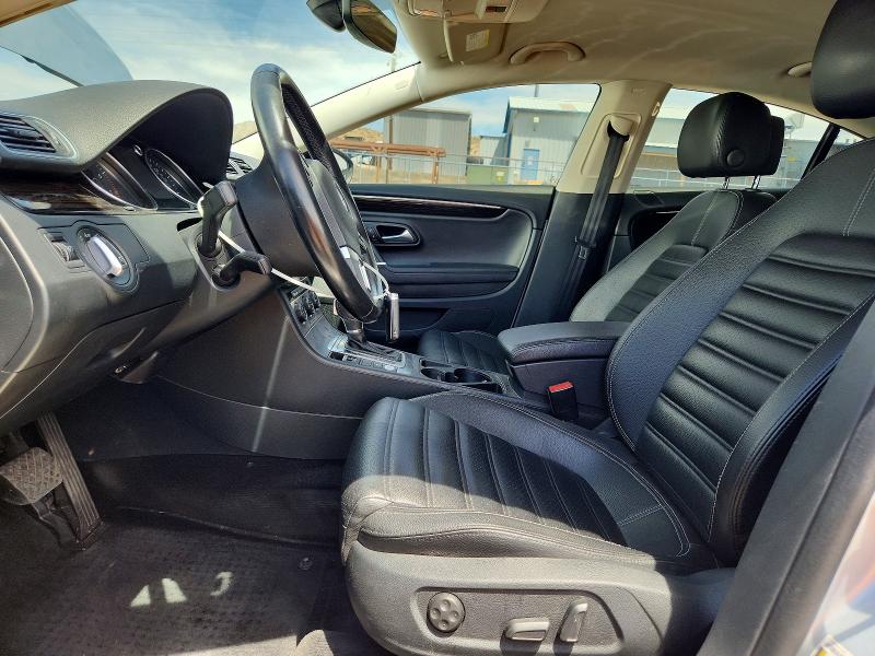 56090256 :رقم المزاد ، WVWKP7AN2HE504717 vin ، 2017 Volkswagen Cc مزاد بيع
