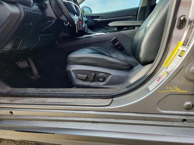 Aukcja sprzedaży 2018 Toyota Camry, vin: 4T1B61HK2JU106863, numer aukcji: 57926476