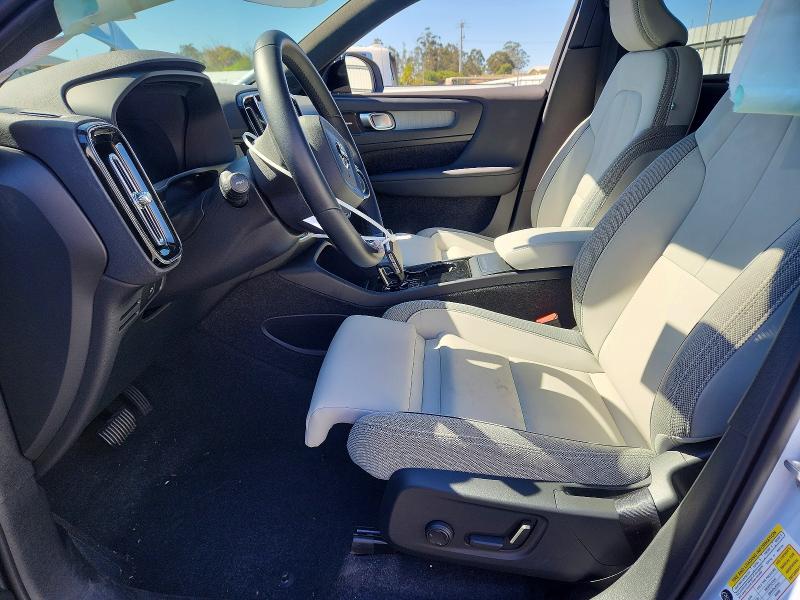 Продаж на аукціоні авто 2025 Volvo Ex40, vin: YV4ER3HL0S2595254, номер лоту: 58489736