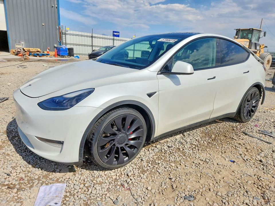 Продажа на аукционе авто 2021 Tesla Model Y, vin: 5YJYGDEF2MF140898, номер лота: 57966076