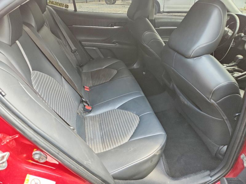 Продаж на аукціоні авто 2018 Toyota Camry, vin: 4T1B11HK8JU565426, номер лоту: 57779126