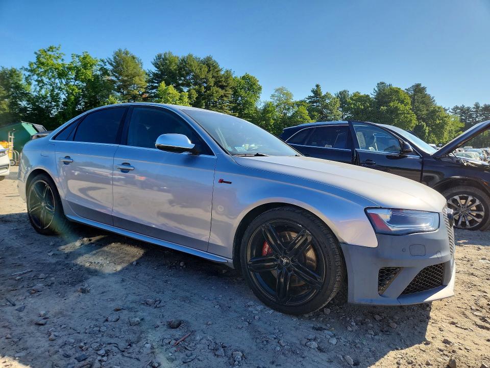 54658726 :رقم المزاد ، WAUDGAFL9FA124594 vin ، 2015 Audi S4 مزاد بيع