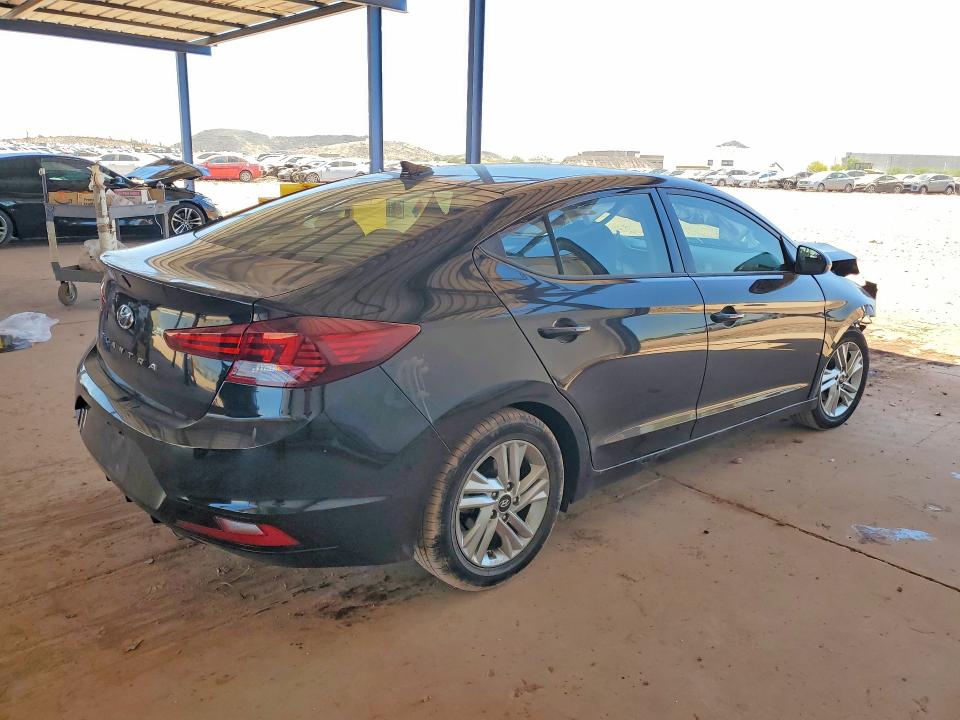 55648106 :رقم المزاد ، 5NPD84LF5LH587014 vin ، 2020 Hyundai Elantra مزاد بيع