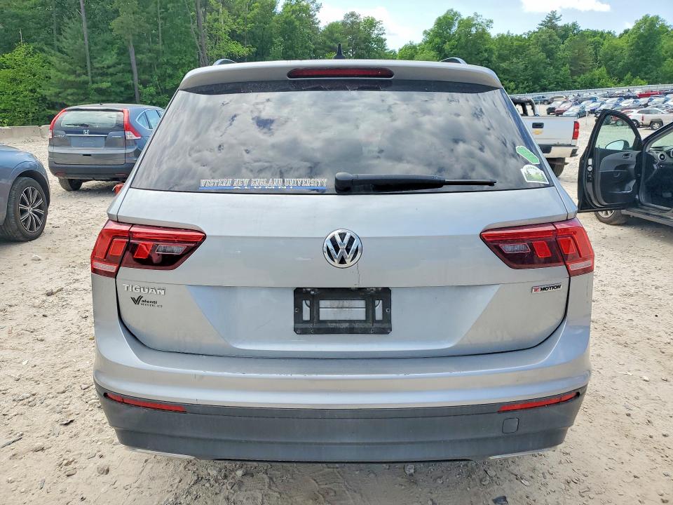 Продажа на аукционе авто 2020 Volkswagen Tiguan, vin: 3VV0B7AX1LM063576, номер лота: 55675466