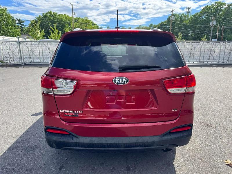 56050886 :رقم المزاد ، 5XYPGDA5XHG334182 vin ، 2017 Kia Sorento مزاد بيع