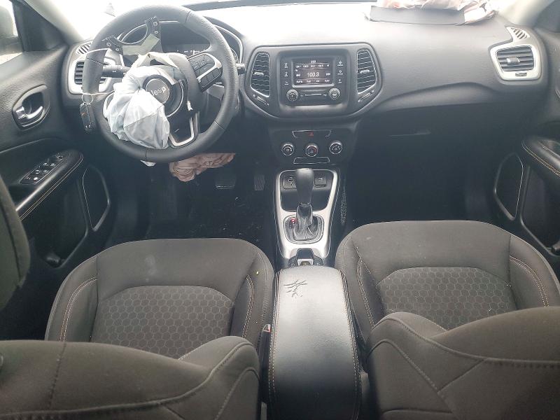 58832256 :رقم المزاد ، 3C4NJCAB3JT208236 vin ، 2018 Jeep Compass مزاد بيع