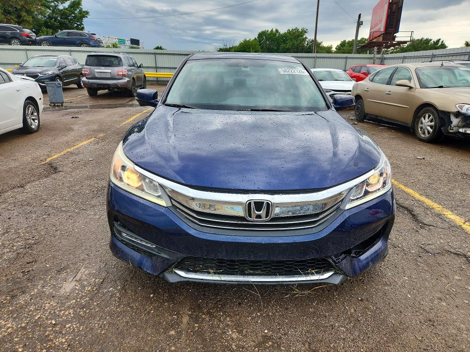 Продаж на аукціоні авто 2016 Honda Accord, vin: 1HGCR3F88GA008175, номер лоту: 58222126