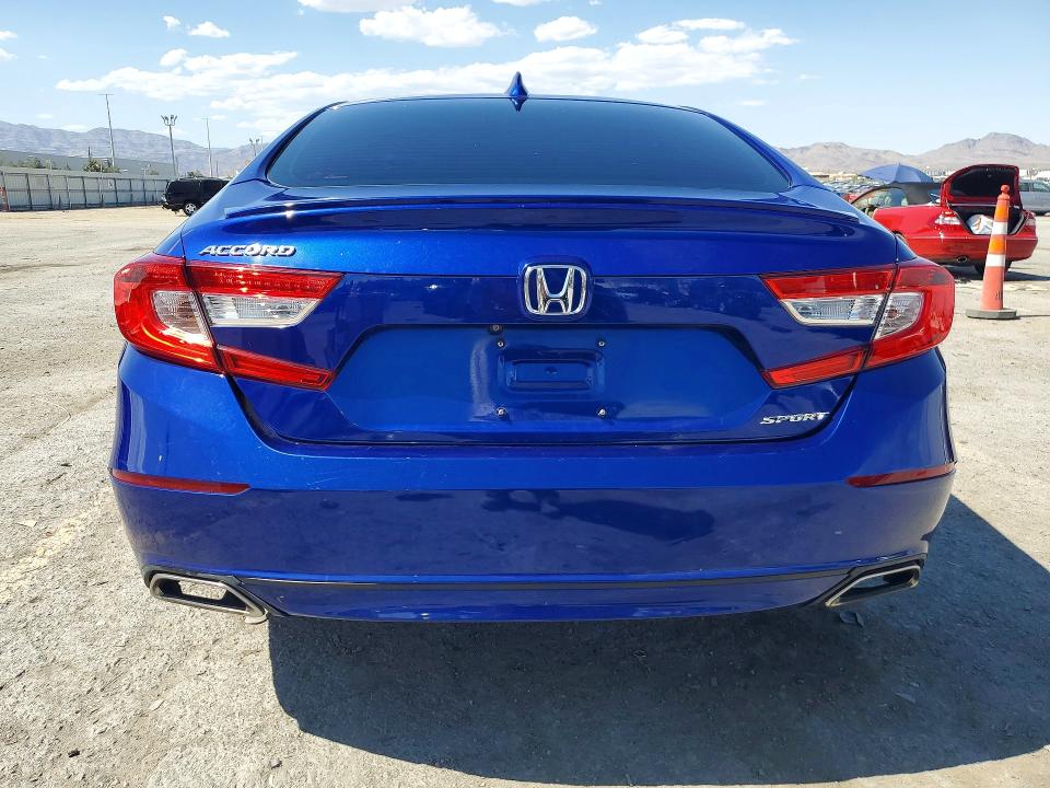 57369386 :رقم المزاد ، 1HGCV1F37JA025450 vin ، 2018 Honda Accord مزاد بيع