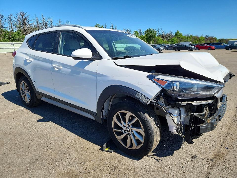 55427896 :رقم المزاد ، KM8J3CA43HU589849 vin ، 2017 Hyundai Tucson مزاد بيع