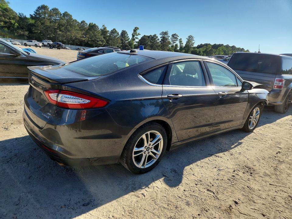 2016 Ford Fusion მანქანა იყიდება აუქციონზე, vin: 3FA6P0LU9GR100098, აუქციონის ნომერი: 55869906