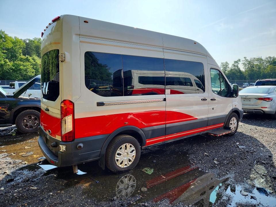 56372096 :رقم المزاد ، 1FTBW2XMXHKB48832 vin ، 2017 Ford Transit مزاد بيع