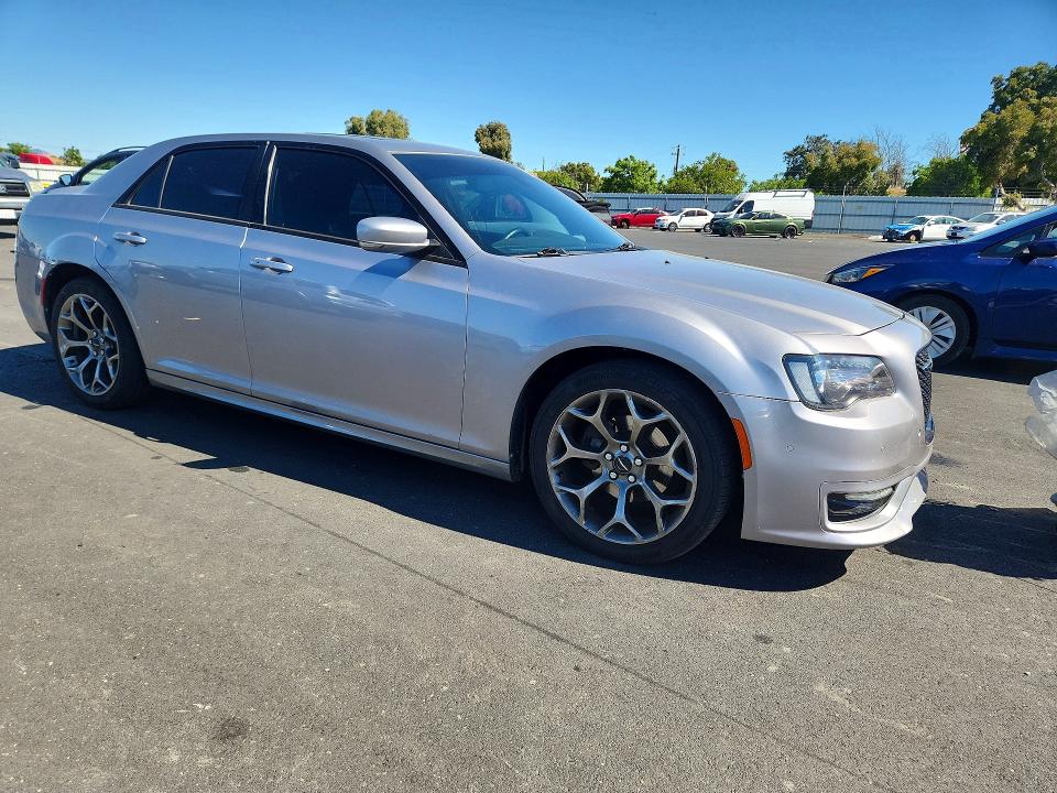 Продажа на аукционе авто 2018 Chrysler 300, vin: 2C3CCABG2JH261345, номер лота: 56968336