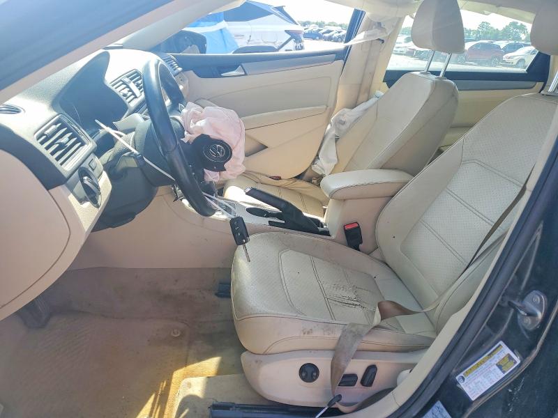 59722016 :رقم المزاد ، 1VWBH7A31EC004189 vin ، 2014 Volkswagen Passat مزاد بيع