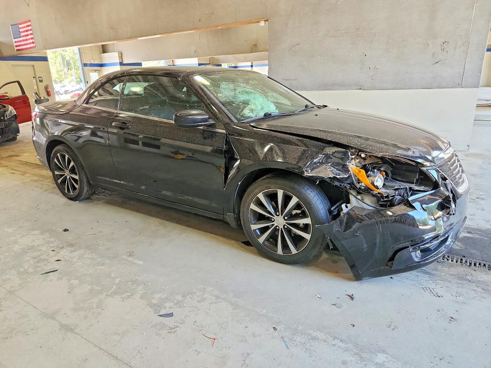 2013 Chrysler 200 მანქანა იყიდება აუქციონზე, vin: 1C3BCBGG0DN738330, აუქციონის ნომერი: 57207566
