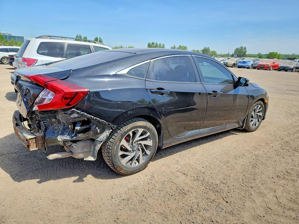 55352156 :رقم المزاد ، 2HGFC2F85JH017501 vin ، 2018 Honda Civic مزاد بيع