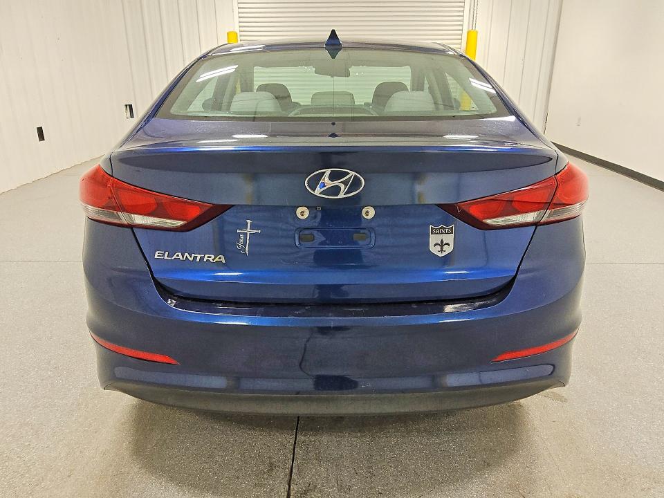 58036076 :رقم المزاد ، 5NPD84LF8JH255372 vin ، 2018 Hyundai Elantra مزاد بيع