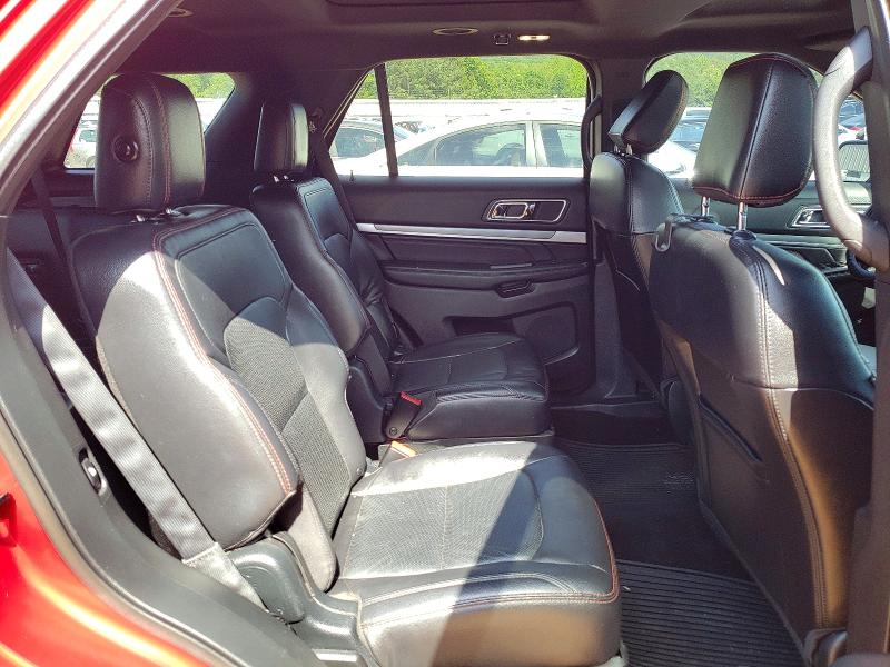 55871876 :رقم المزاد ، 1FM5K8GT2KGA08377 vin ، 2019 Ford Explorer مزاد بيع